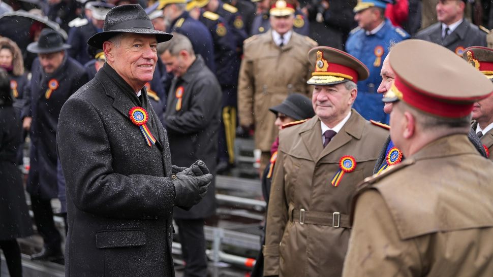 Klaus Iohannis participă la parada de la Arcul de Triumf și apoi pleacă în Dubai - Programul președintelui