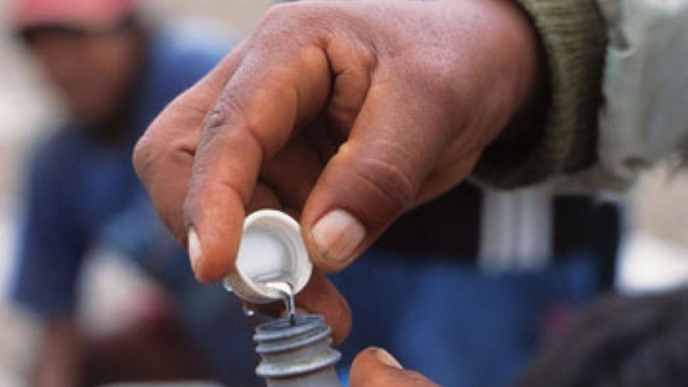 Pensionara care a vrut să-și otrăvească ginerele și nepotul avea MERCUR în geantă. I-a pus și câinelui în mâncare