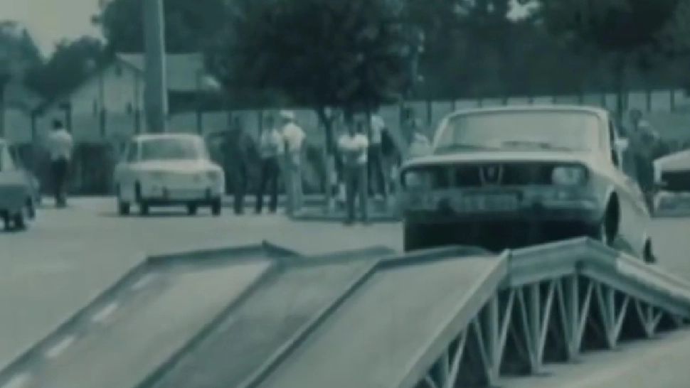 Examenul auto înainte de ’89. Erau 4 probe, cea mai grea fiind "poligonul" - VIDEO