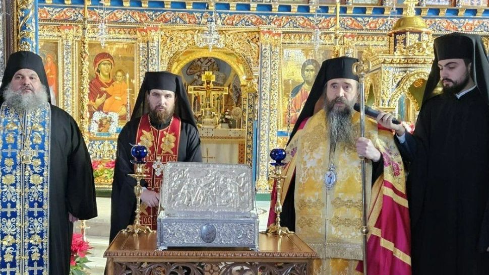 Pelerinaj istoric la Mănăstirea Pantocrator. Pentru prima dată în lume, femeile se pot închina la darurile primite de Pruncul Sfânt la naștere - VIDEO