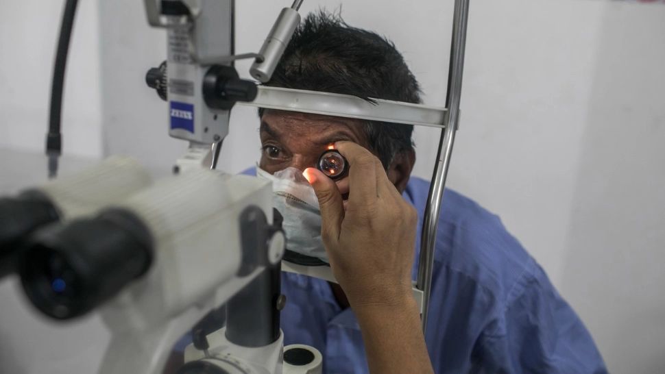 Boli care pot duce la pierderea vederii. Cum își dai seama înainte de a fi prea târziu?