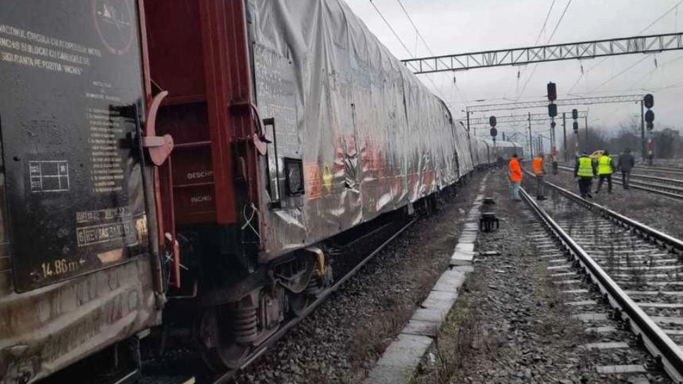 Tren deraiat la intrarea în stația Beclean pe Someș - Anunțul autorităților: Traficul nu e perturbat