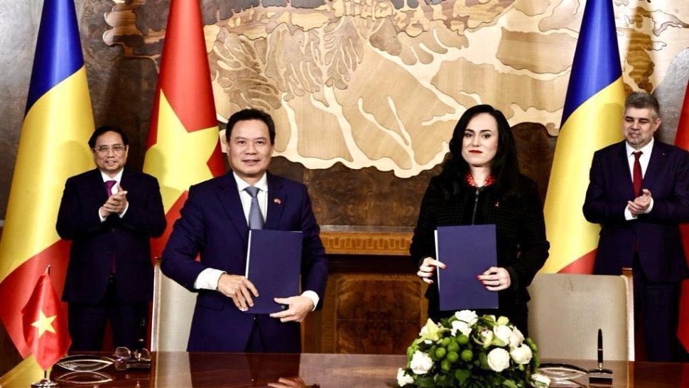Memorandum privind cooperarea în domeniile muncii și securității sociale semnat în ministrul Muncii din România și adjunctul din Vietnam 