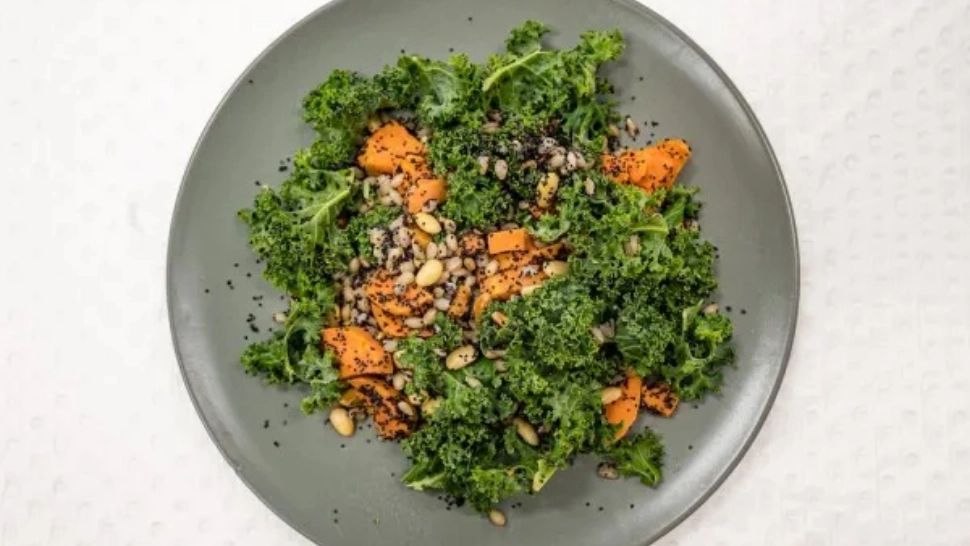 Salata MARȚIANĂ, rețeta specială pentru astronauții care vor zbura. Cum o prepari acasă? - VIDEO