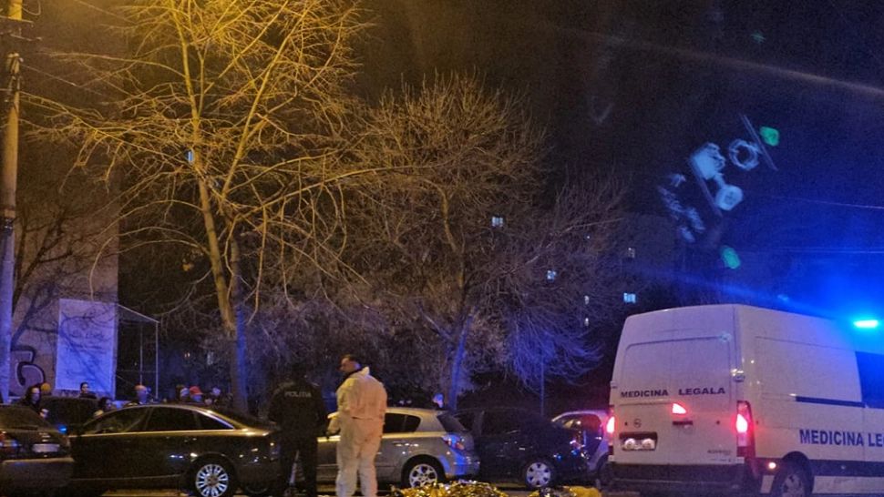 Accident groaznic în București. Un bărbat si câinele său au murit după ce au fost spulberați de un motociclist