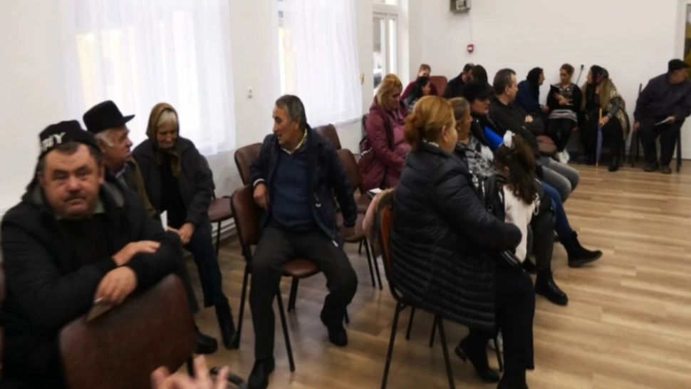 Caravana medicală își continuă activitatea la Hunedoara: servicii medicale și analize gratuite pentru sute de oameni