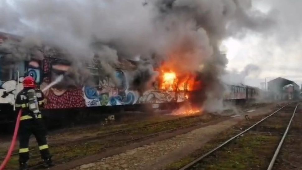 Vagoane în flăcări în gara din Cluj Napoca - De la ce a pornit incendiul