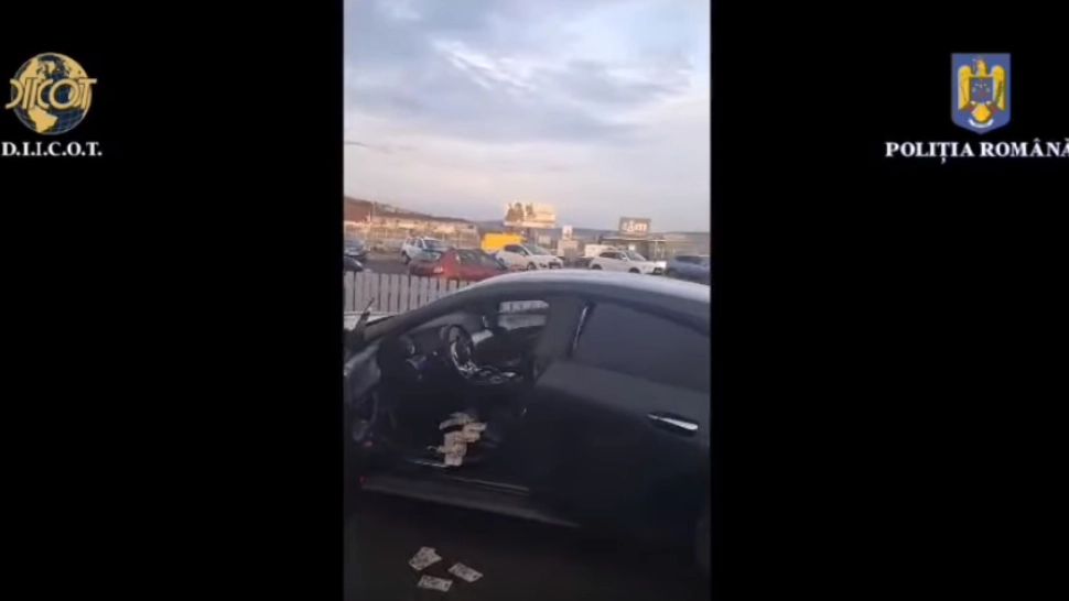 Scene ca-n filme cu bani zburând din mașină în toate direcțiile, făcute de un traficant de droguri în disperarea de a scăpa de ofițerii DIICOT 