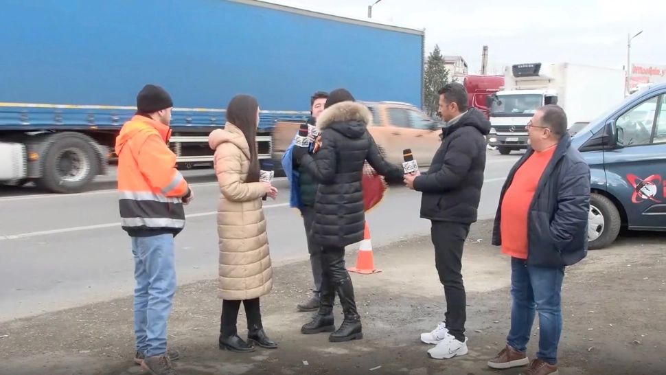 Echipa Realitatea PLUS a fost atacată la protestul fermierilor: instigatori infiltrați printre protestatari - VIDEO