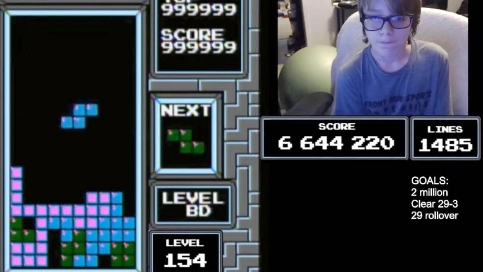 Un băiat de 13 ani a reușit "imposibilul". A terminat jocul TETRIS, folosind o tehnică incredibilă