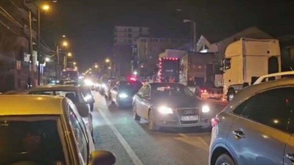 Portul Constanța, blocat de protestatari veniți în sprijinul transportatorilor și fermierilor - FOTO/VIDEO