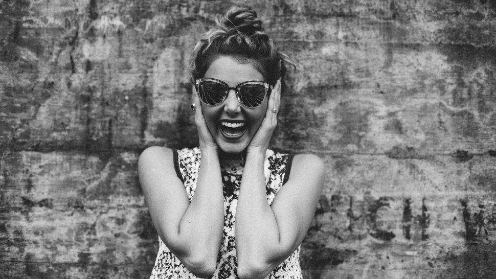 Fericirea NU trebuie căutată pre departe! Cum îți poți trăi viața cu zâmbetul pe buze zi de zi - Ingredientul secret