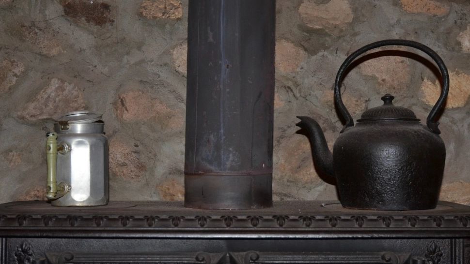 Tragedie în Mureș: doi bătrâni au fost găsiţi morţi din cauza frigului, în casă