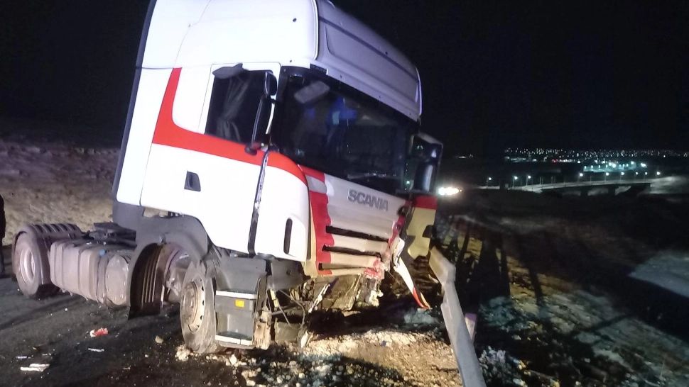 TIR din Ucraina, accident în Suceava. Traficul rutier a fost oprit pe ambele sensuri