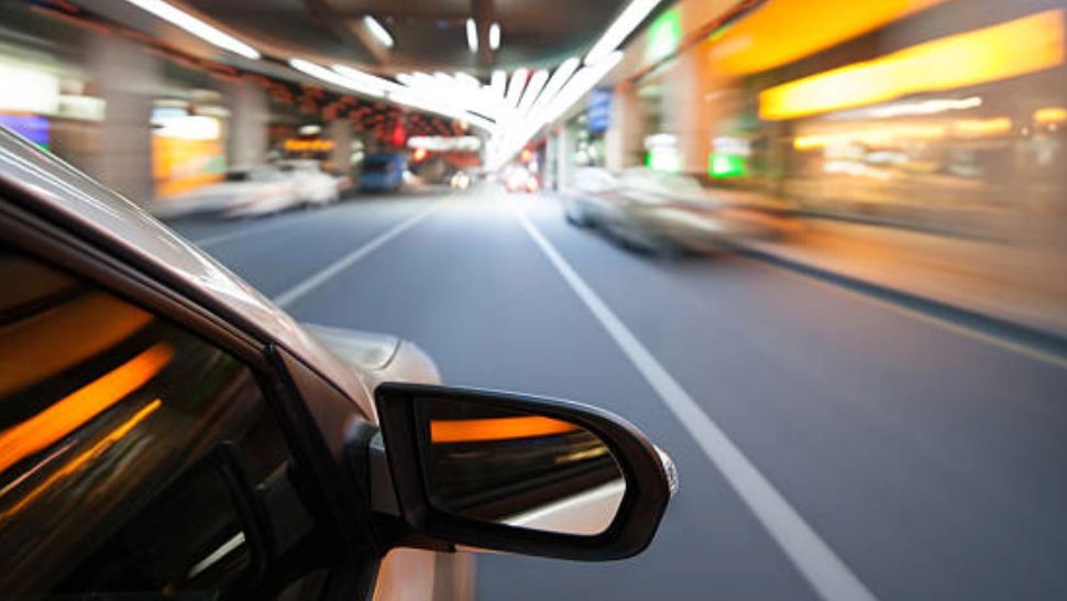 Cu câți km/h poți să încalci viteza maximă și să scapi fără amendă. Linia subțire dintre legal și contravenție