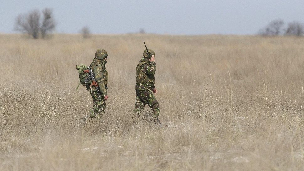 Câți bani vor primi românii care vor efectua serviciul militar voluntar