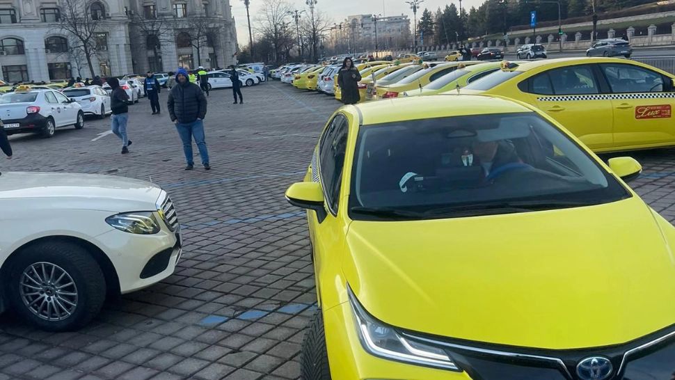 Taximetriștii protestează, astăzi, în București. Centrul Capitalei va fi blocat: anunțul Jandarmeriei