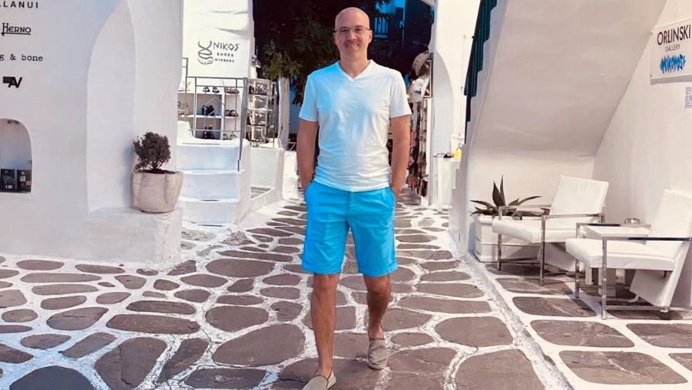 Virgil Chirică, un milionar din imobiliare, s-a sinucis în vila din Voluntari. S-a gazat cu fum de la grătar