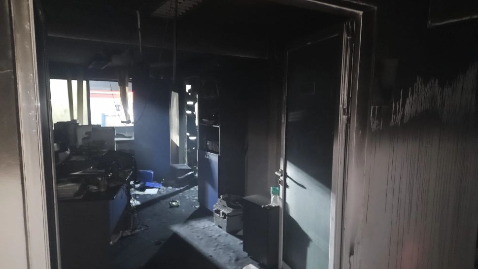 Incendiu la Casa Județeană a Asigurărilor de Sănătate Vaslui. Mai multe documente importante au fost distruse FOTO