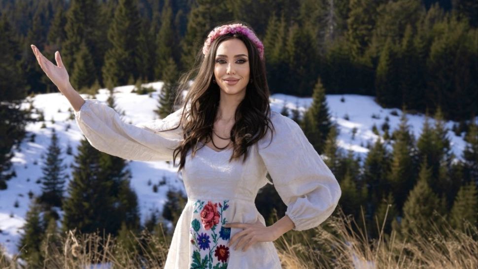 Jessie Baneș lansează piesa "România mea", cu un puternic mesaj patriotic. Șocant: Autoritățile i-au blocat accesul la filmare!