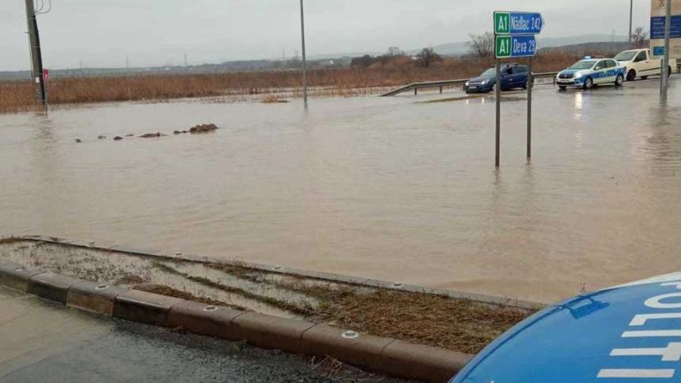 Cod galben de inundaţii pe râurile din 12 judeţe, până duminică dimineaţa. Anunțul hidrologilor - HARTĂ