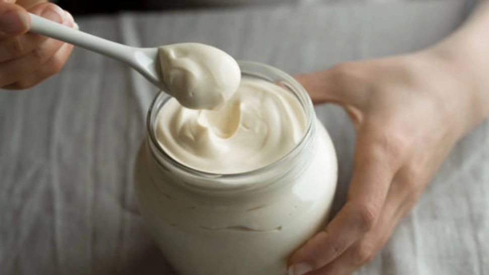 Cum se face maioneza de post, fără ou. Rețeta delicioasă și extrem de simplă