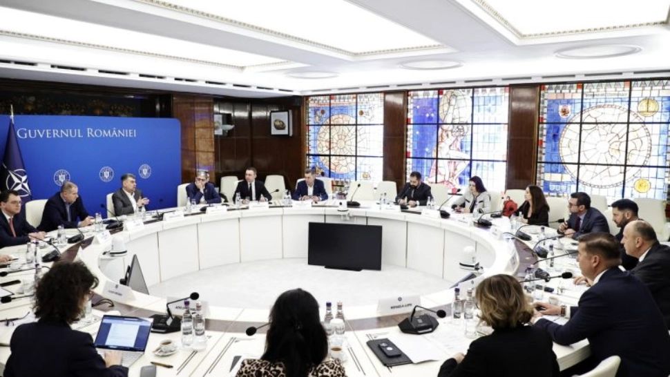 Premierul Marcel Ciolacu s-a întâlnit cu mediul de afaceri pentru analiza măsurilor guvernamentale destinate întreprinzătorilor