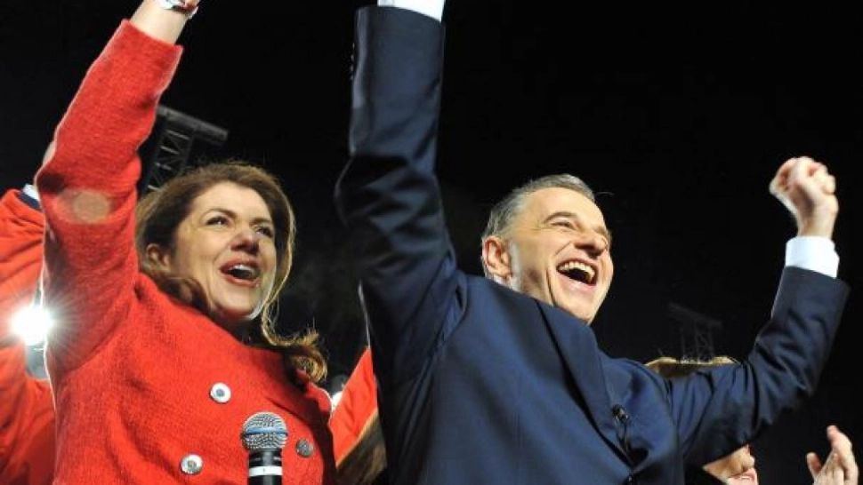 Mircea Geoană și-a sărbătorit soția într-un local de lux din nordul Capitalei. Strategia pentru alegeri