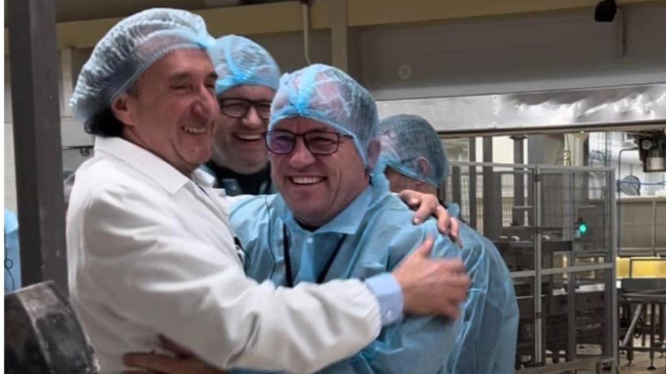 Patronul care angajează doar persoane de peste 60 de ani: "Doar ele înțeleg cât de importantă e munca"