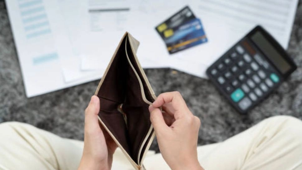 Bucureștenii, loviți crunt în portofel. Impozitele şi taxele locale cresc cu 10,40%, din 2025; Care este motivul majorării birurilor