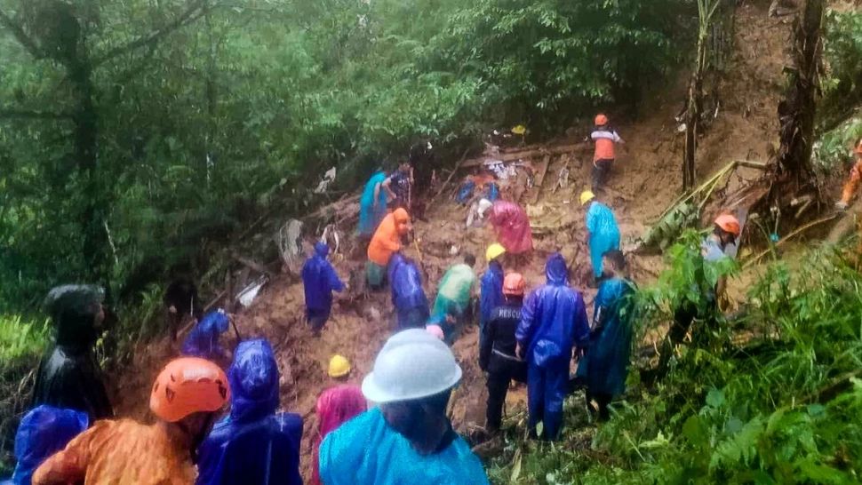 Dublă tragedie. Un cutremur puternic a lovit o insulă din Filipine, afectată deja de o alunecare de teren cu zeci de morți și dispăruți