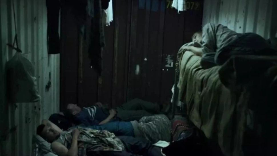 Caz de sclavie în Giurgiu. Persoane cu handicap mintal, puse la munci grele, în condiții inumane