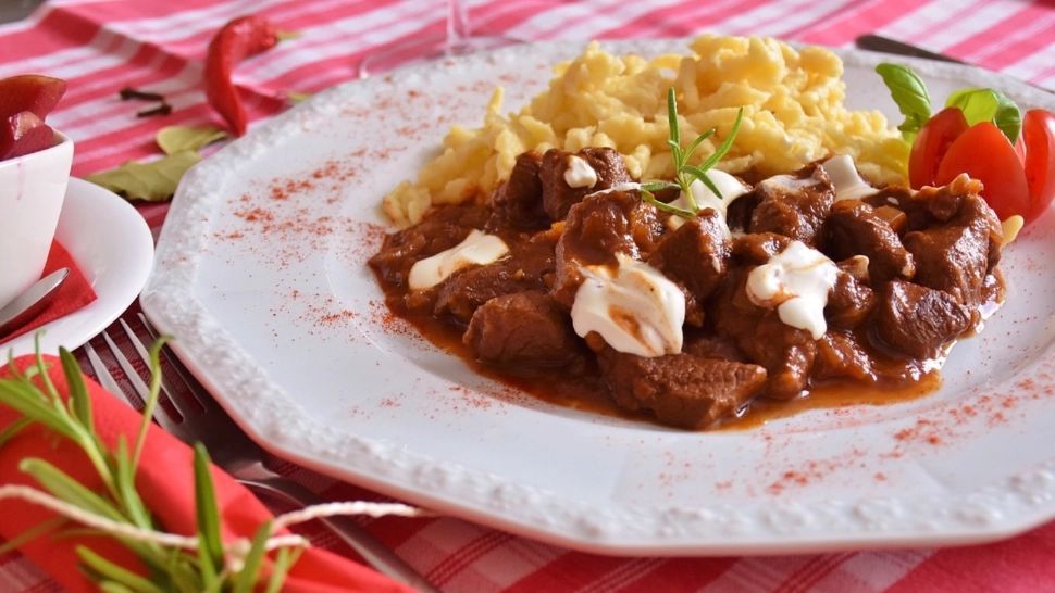 Secretul tocăniței care nu îngrașă: ține de foame și aduce energie