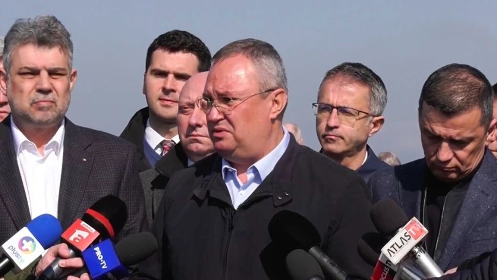 Nicolae Ciucă, pe șantierul A7: "Lucrurile durabile se fac în echipă". Liderul PNL a verificat stadiul lucrărilor, alături de Marcel Ciolacu și Sorin Grindeanu