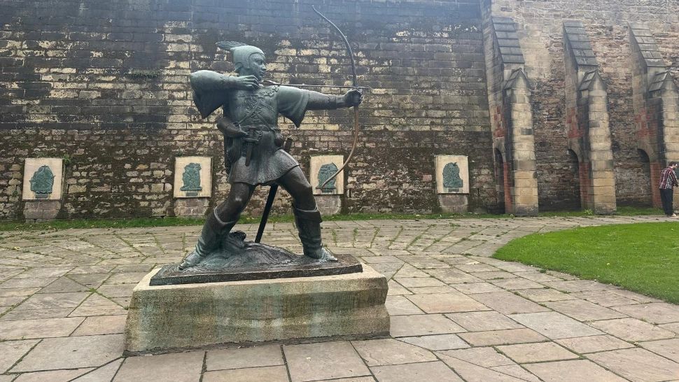 Unde se află, de fapt, mormântul lui Robin Hood. O cârciumă celebră este în apropierea sa: legendele de care se leagă numele său FOTO&VIDEO