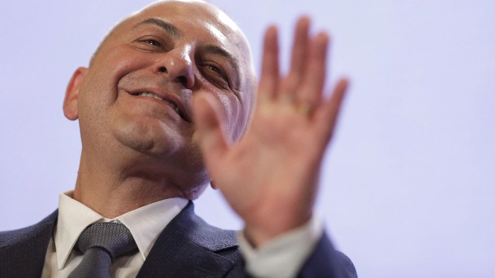 Cîrstoiu, întrebat dacă Ciolacu şi Ciucă i-au cerut să se retragă: „Probabil că va fi o discuţie luni”