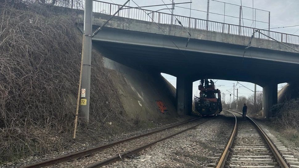 Trafic feroviar întrerupt, lângă București. Care este defecțiunea care pune probleme autorităților