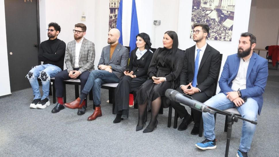 „Manifest pentru tineret – Mentorat în dezvoltare”. Lavinia Șandru le-a vorbit tinerilor umaniștii despre relațiile interumane și comunicarea în politică