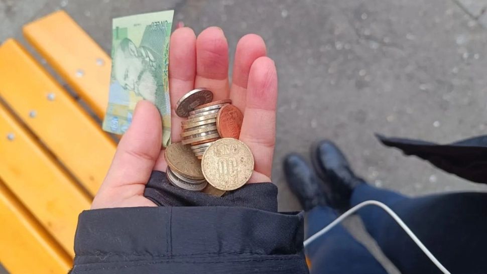 Un medic ATI povestește cum a ajuns să trăiască de pe o zi pe alta cu salariul lunar. „Nu credeam că-mi voi număra măruntișul din ghiozdan” 