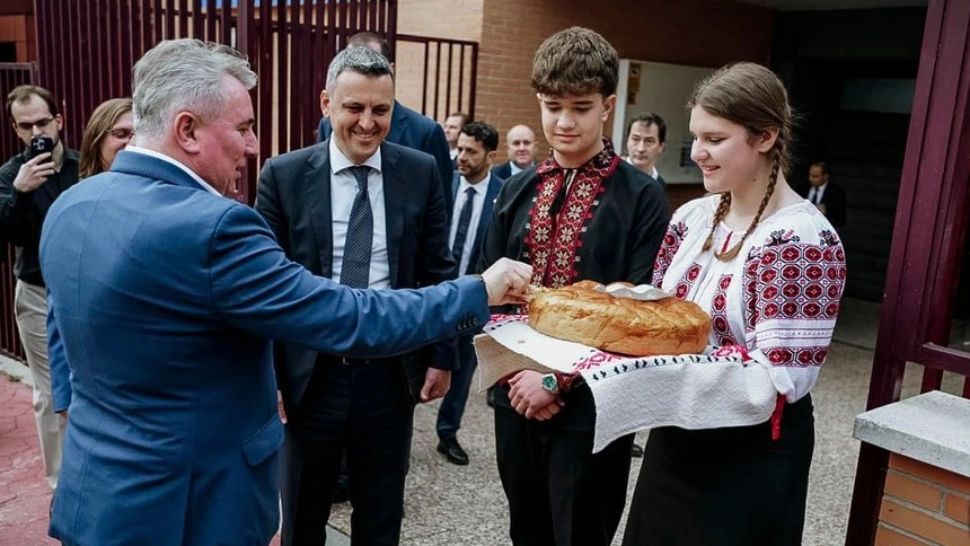 Bode: Românii din Spania poartă România în suflet!