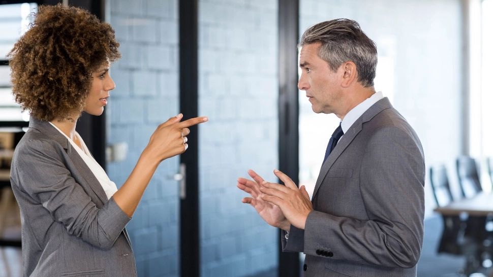 Limbajul corpului. Cum să-ți dai seama în câteva secunde când cineva te minte