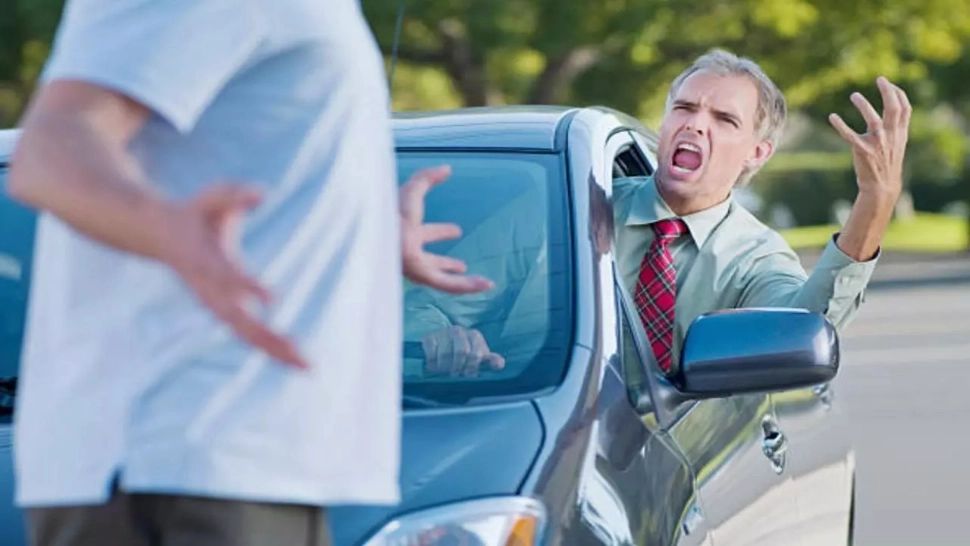 Medicul pistolar care a ameninţat o persoană în trafic, urmărit penal! 