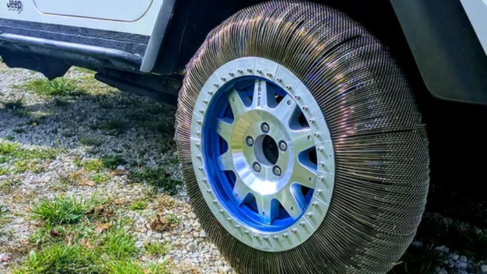 NASA a creat anvelopa indestructibilă. Se poate adapta oricărui tip de teren și este confecționată dintr-un material special, super-elastic