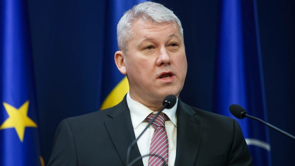 Cătălin Predoiu a declarat război polițiștilor care vin beți la serviciu. „Munca a zeci de mii de oameni este ştirbită uneori de câţiva ce nu înţeleg”