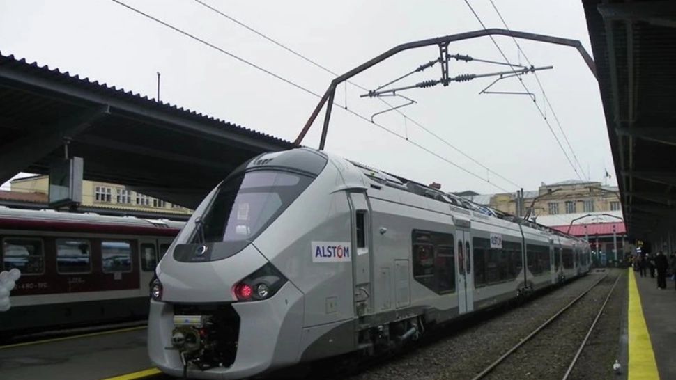 Primul tren din noul lot de 2,5 miliarde de lei s-a stricat la numai câteva ore după ce a ajuns în România
