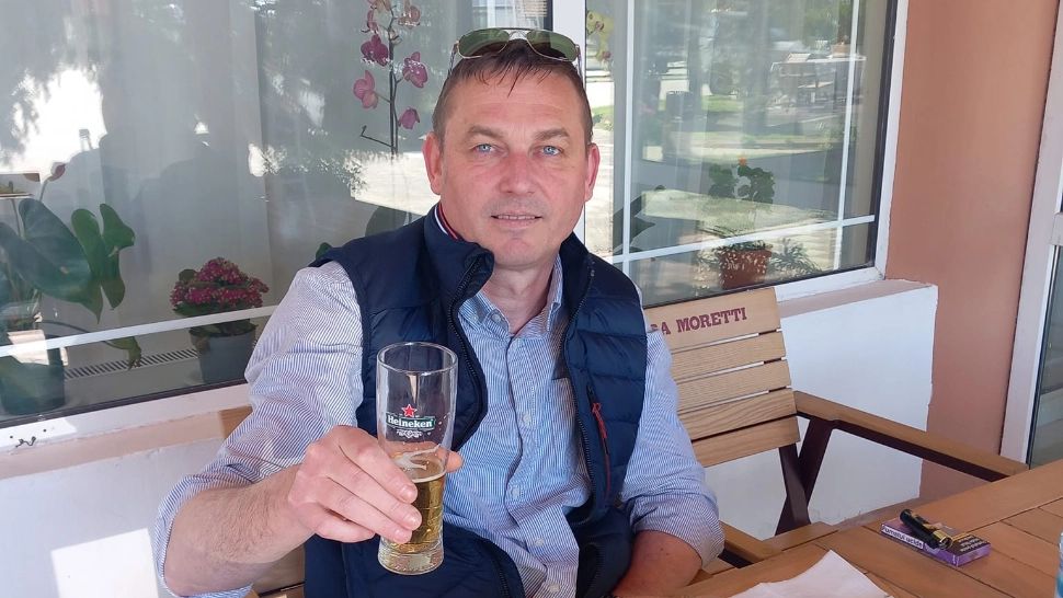 Fost șef ISU, derapaj obscen pe Facebook: "Vreți să știți câți centimetri are...? V-aș lăsa să o simțiți și să o măsurați"