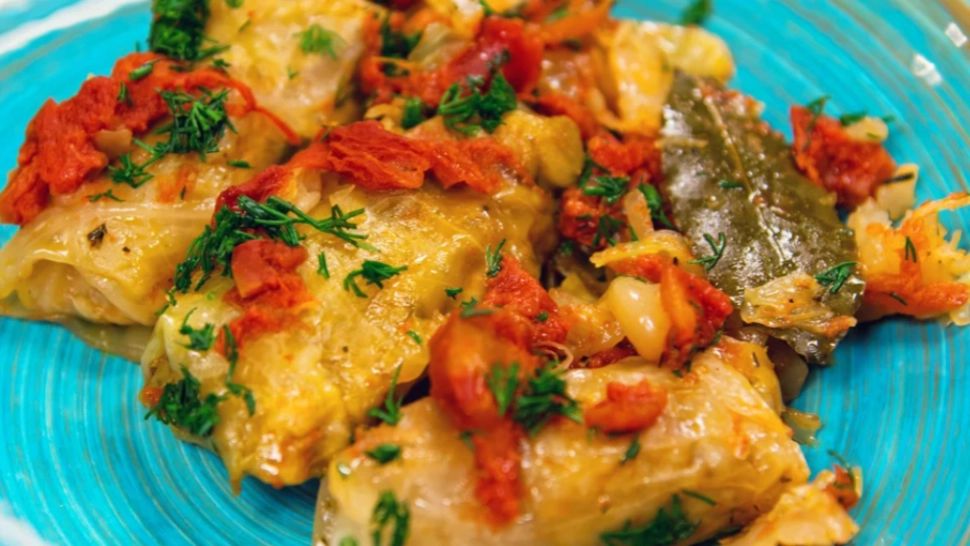 Sarmale mănăstirești de post. Ingredientul secret folosit de măicuțe: vei obține o mâncare plină de savoare