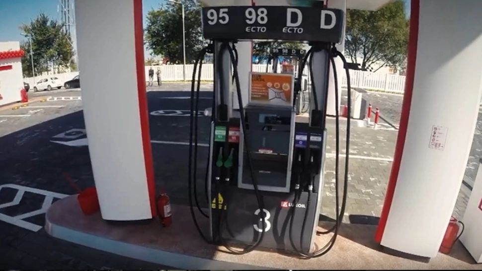 Umbra Kremlinului în România, ANCHETĂ DEVASTATOARE. Foști ofițeri SRI, în vârful sucursalei LUKOM România: informații-bombă