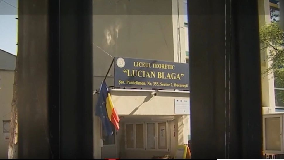 Idila scandaloasă de la Liceul Lucian Blaga, din Capitală. Profesorul și eleva au o relație încă de pe vremea când fata era minoră