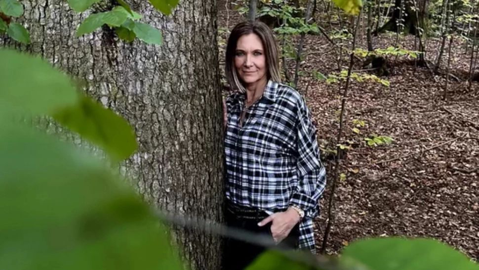 Romanița Iovan, detalii incredibile despre cum l-a ucis soțul său pe hoțul care a intrat peste ei în casă: M-am trezit când deschidea ăla ușa 